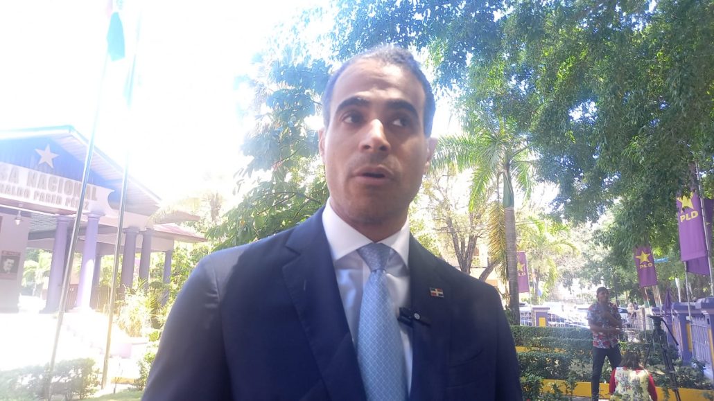Secretario jurídico del PLD pide coerción a imputados en Calamar no se convierta en "mini juicio" - Noticias de hoy en República Dominicana | De Último Minuto