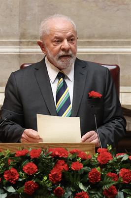 Lula culmina su visita a Portugal con un ambicioso desafío