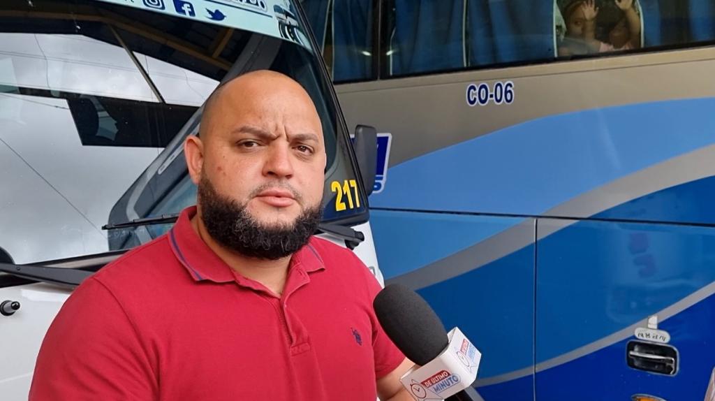 Choferes de rutas al Cibao aseguran que el flujo de clientes se ha mantenido