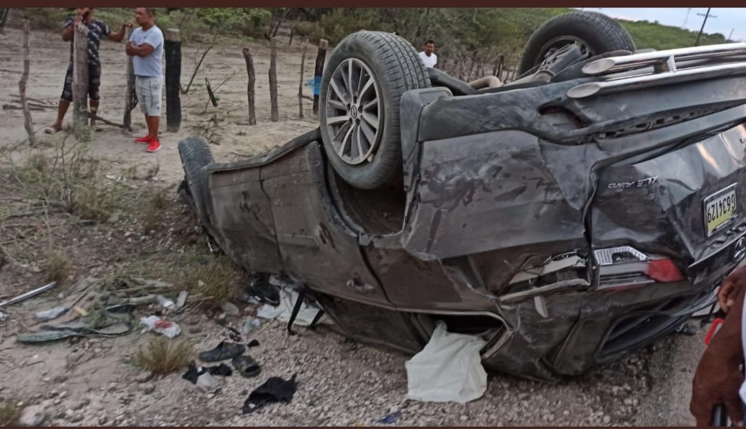 Cuatro personas murieron y seis resultaron heridas tras accidente en Independencia - Noticias de hoy en República Dominicana | De Último Minuto