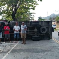 Sepultan niñas que murieron por choque de camión en escuela de Sánchez en Samaná - Noticias de hoy en República Dominicana | De Último Minuto