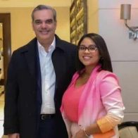 Abinader cumple petición a joven dominicana y le lleva su "paqueticos de café" a Londres - Noticias de hoy en República Dominicana | De Último Minuto