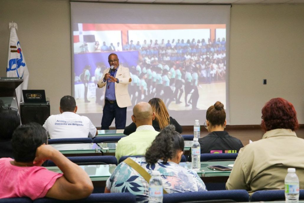 INEF impartió “Primer Taller de Marcha Escolar INEFI 2023”