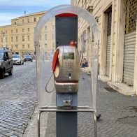Italia dice adiós a las cabinas telefónicas: retirará las 16.000 que quedan en las calles - Noticias de hoy en República Dominicana | De Último Minuto