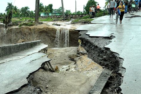 Fuertes lluvias en Cuba dejan un muerto, miles de evacuados y cuantiosos daños