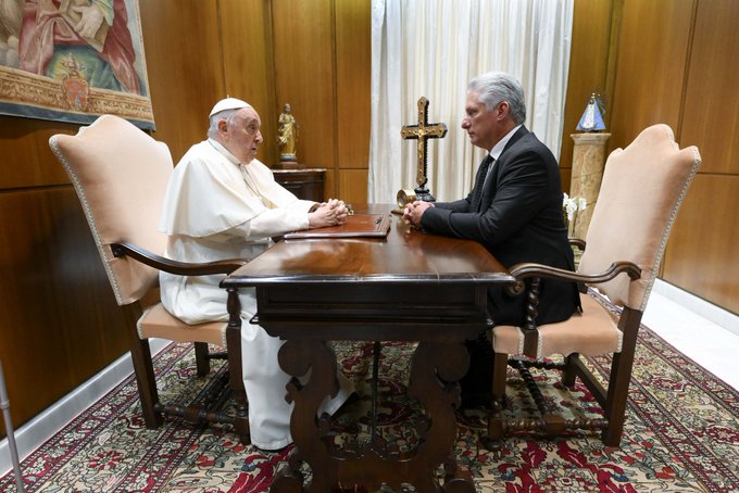 El papa y presidente de Cuba Díaz-Canel conversaron durante 40 minutos en el Vaticano