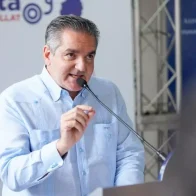Neney Cabrera encabeza encuesta
