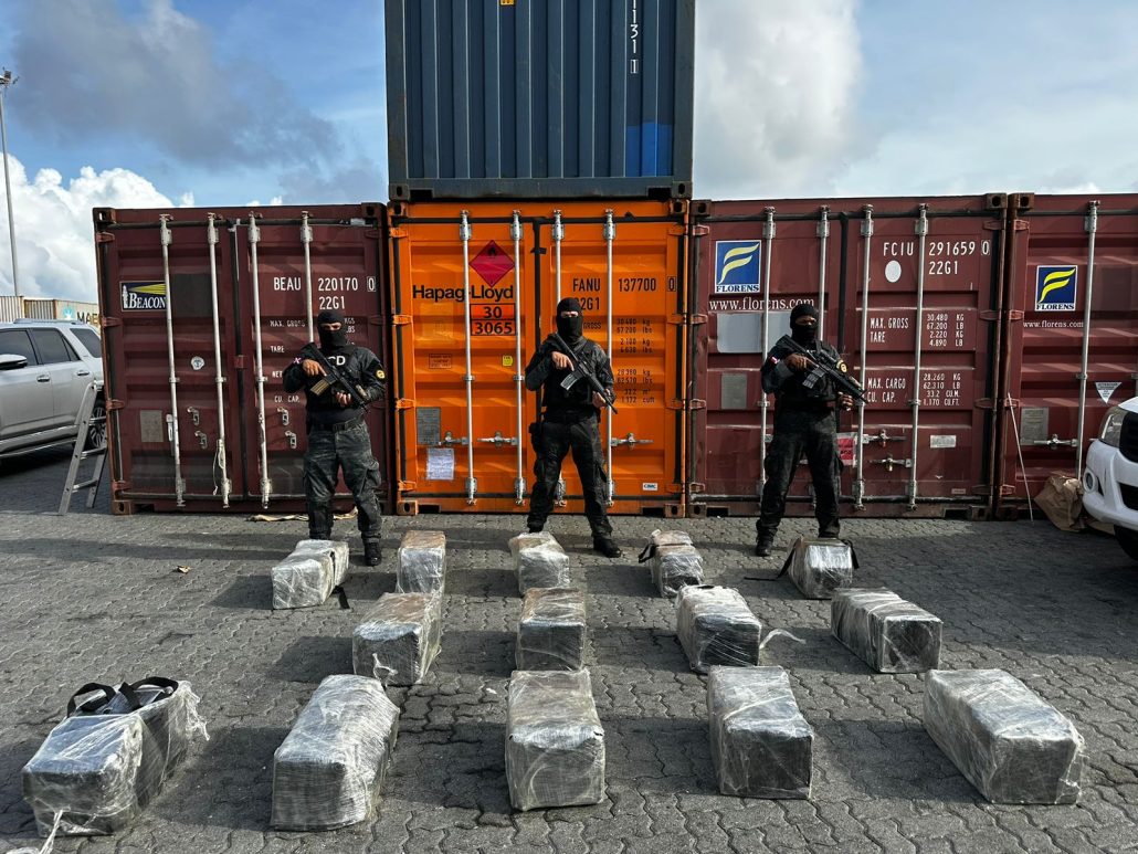 Autoridades decomisan 278 paquetes de presunta cocaína en Puerto Caucedo