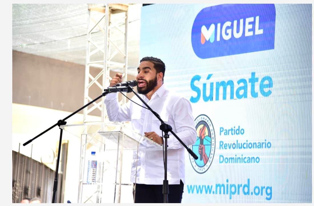 Juramentan a Yeuri García como presidente de la Juventud del PRD - Noticias de hoy en República Dominicana | De Último Minuto