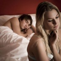 Sexo sin deseo: cuando el cuerpo dice sí pero la mente no