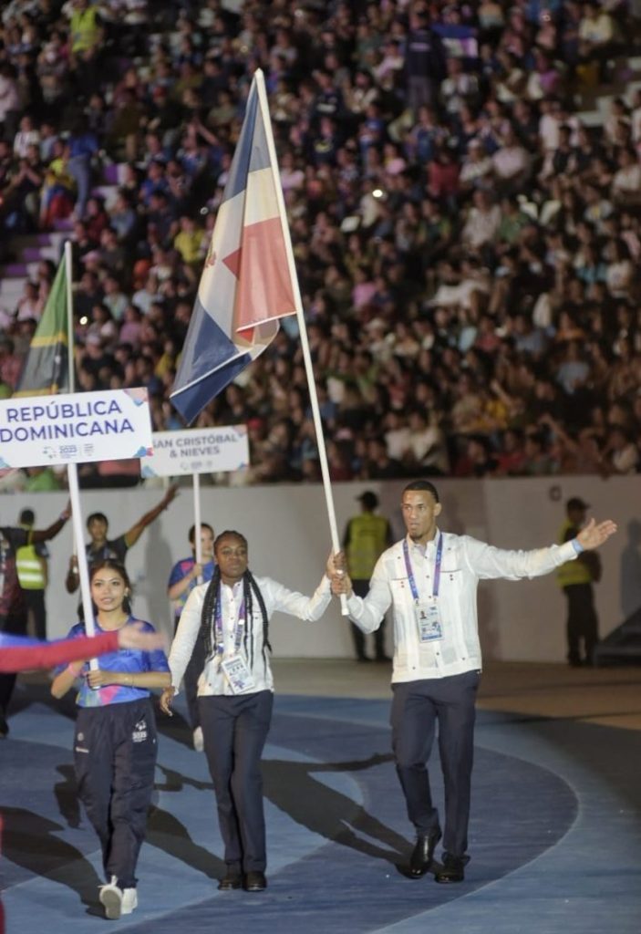 Elegancia distingue a delegación dominicana en desfile inauguración de San Salvador 2023 | De Último Minuto