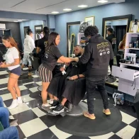 Santana Barbershop justifica bailes exóticos con certificado de Onapi - Noticias de hoy en República Dominicana | De Último Minuto