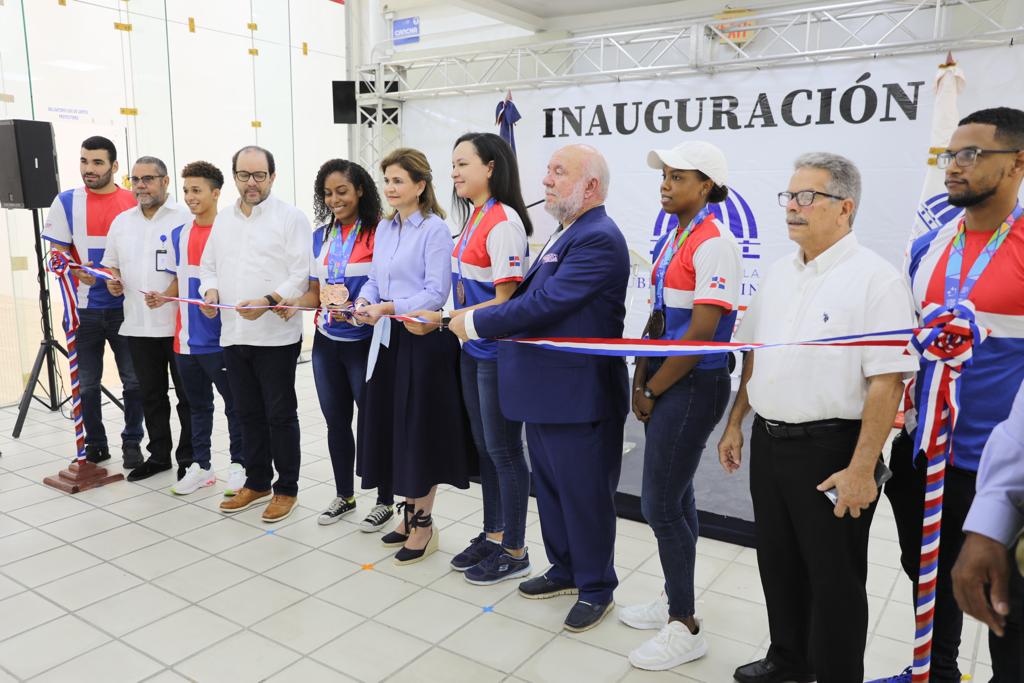 Raquel Peña entrega varias instalaciones deportivas en GSD | De Último Minuto