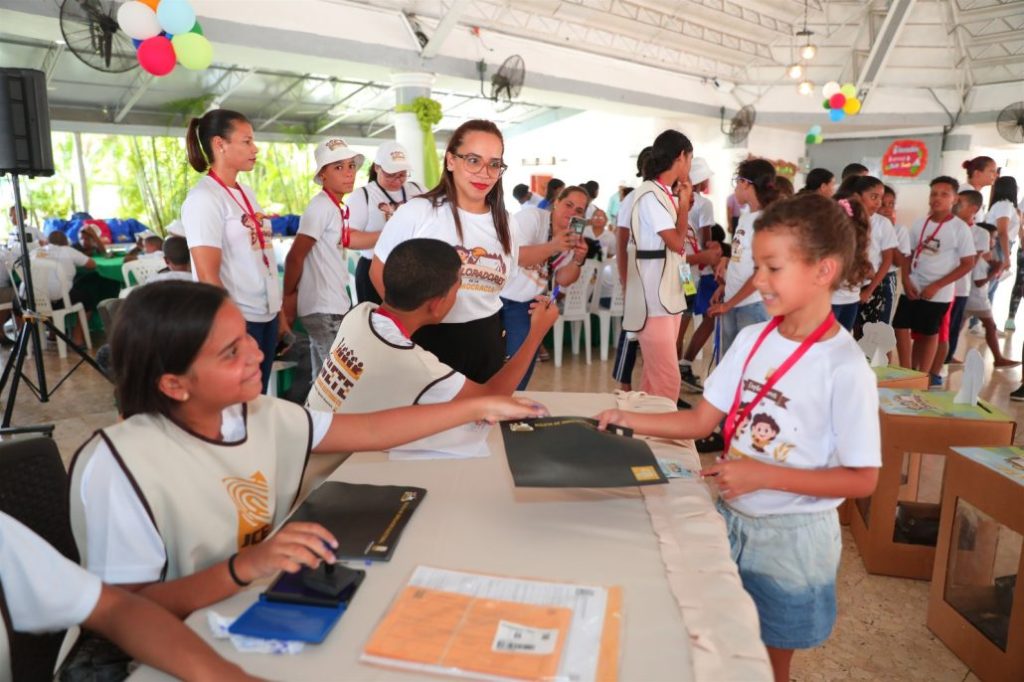 JCE realiza primeras elecciones infantiles; gana el valor "Justicia" | De Último Minuto