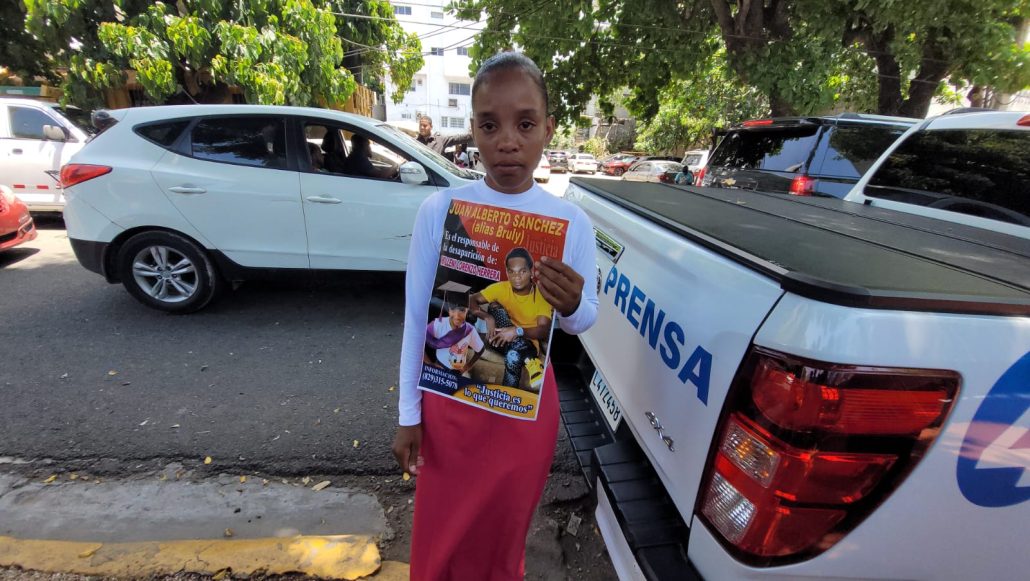 Madre niña desaparecida en San Cristóbal solicita intervención del presidente