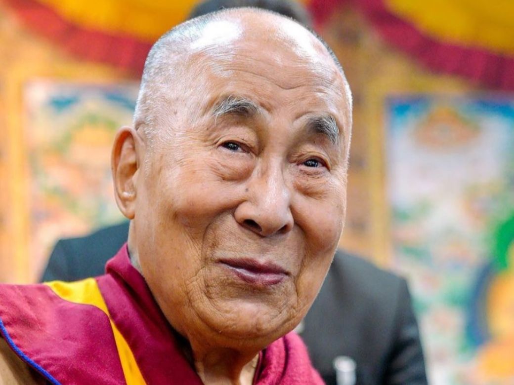 El dalái lama cumple hoy 88 años de vida