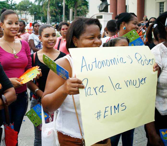 Crece número de mujeres en República Dominicana