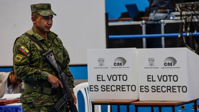 Ecuador repetirá elecciones legislativas en el exterior de forma presencial