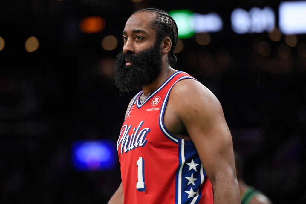 NBA multa a Harden con 100.000 dólares tras llamar 