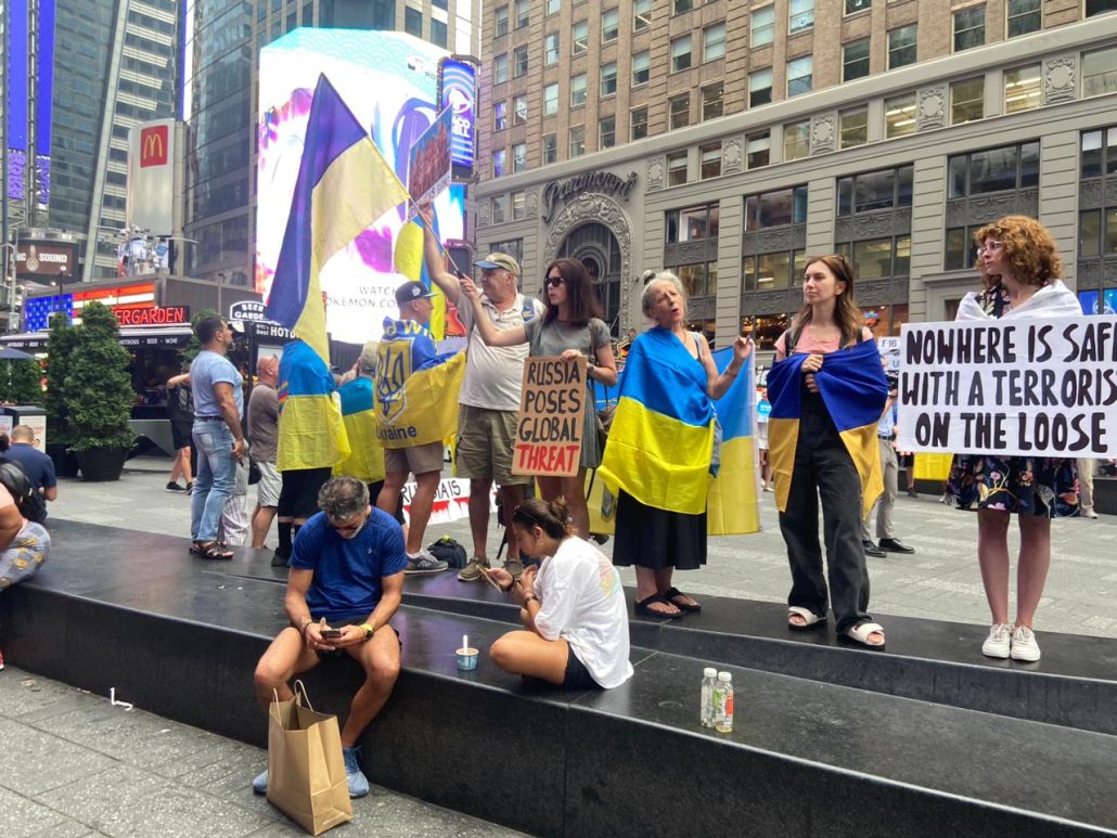 Ucranianos protestan en NY en contra de Putin