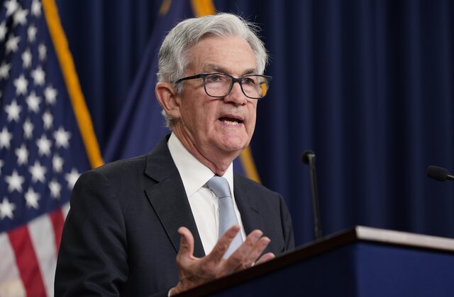 Powell: La Fed mantendrá los tipos altos pero abre una puerta a pausar las subidas