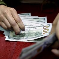 El dólar se mantiene estable para la venta a 56.90 pesos - Noticias de hoy en República Dominicana | De Último Minuto
