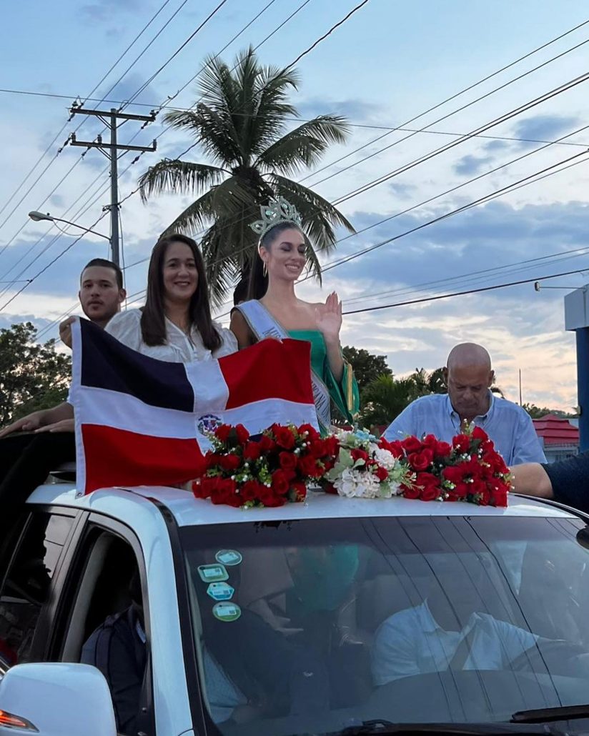 RECIBIMIENTO DE MARIANA DOWNING EN COTUI