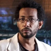 Johnnié Mercedes se la devuelve a Sarodj Bertin por defender canal en río Masacre - Noticias de hoy en República Dominicana | De Último Minuto