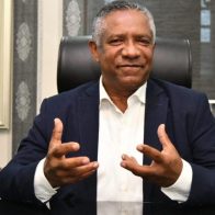 Juan Colón: "Libros editados por el Minerd promueve estigmatización a las trabajadoras domésticas" - Noticias de hoy en República Dominicana | De Último Minuto