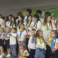 Niños ucranianos vuelven a clase, muchos desde la distancia - Noticias de hoy en República Dominicana | De Último Minuto