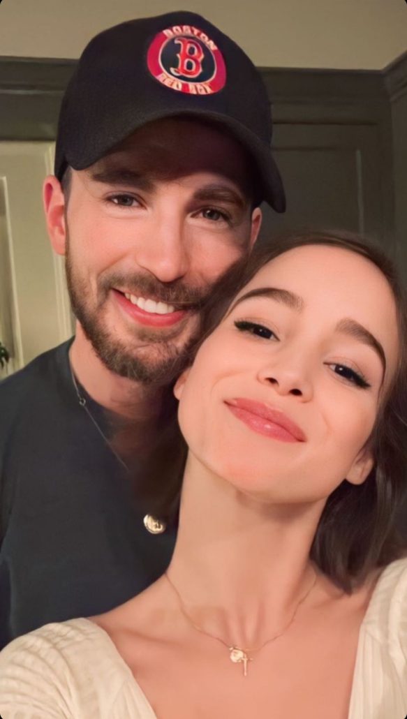 ¿Soldado caído? Chris Evans se casó en secreto con Alba Baptista, según rumores