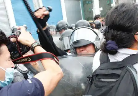 Primarias PRM| Guardias agreden e impiden entrada a la prensa de recinto en Moca