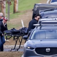 Lewiston intenta recuperar la calma mientras llora a sus muertos por tiroteos - Noticias de hoy en República Dominicana | De Último Minuto