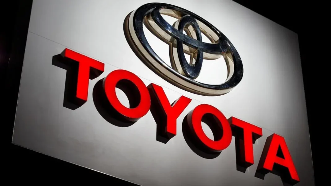 Toyota sin piezas para trabajar en Japon