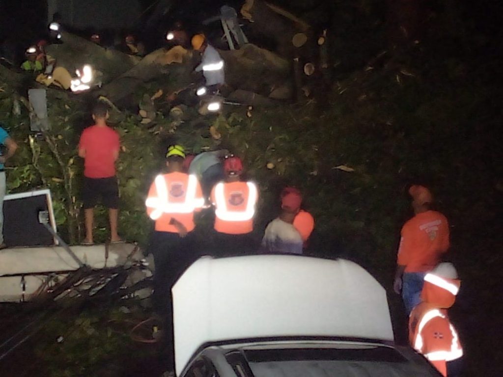 Ventarrón y fuertes granizadas provocan daños en Santiago - Noticias de hoy en República Dominicana | De Último Minuto