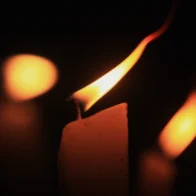 Inversores para todos: instituciones públicas compran su propia luz mientras el Estado subsidia un sistema en crisis - Noticias de hoy en República Dominicana | De Último Minuto