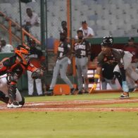 Fermín y Carreras conducen triunfo de Gigantes sobre Toros - Noticias de hoy en República Dominicana | De Último Minuto
