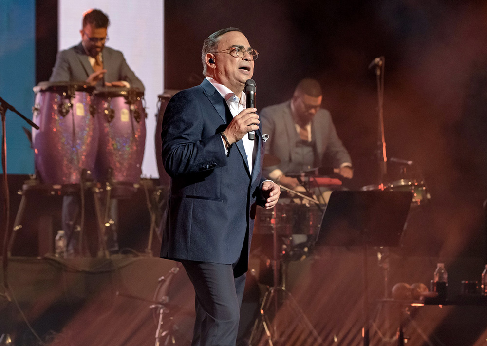 Gilberto Santa Rosa regala un fin de semana de pura salsa a sus fanáticos dominicanos