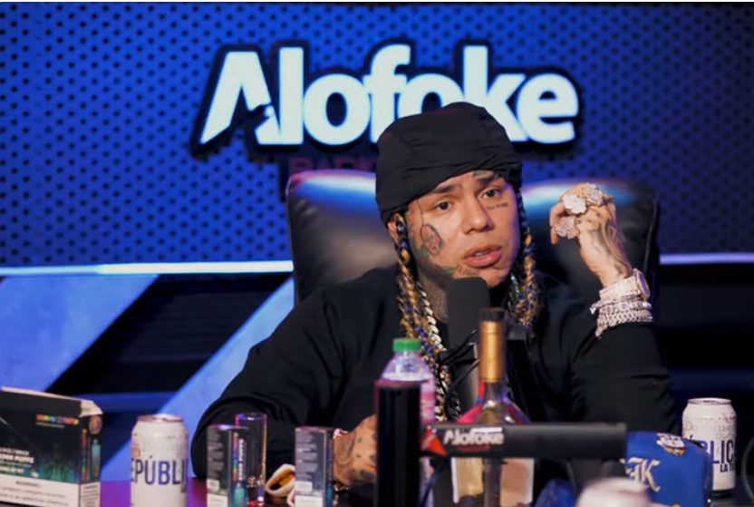 Tekashi se disculpa por agresión a productores en La Vega