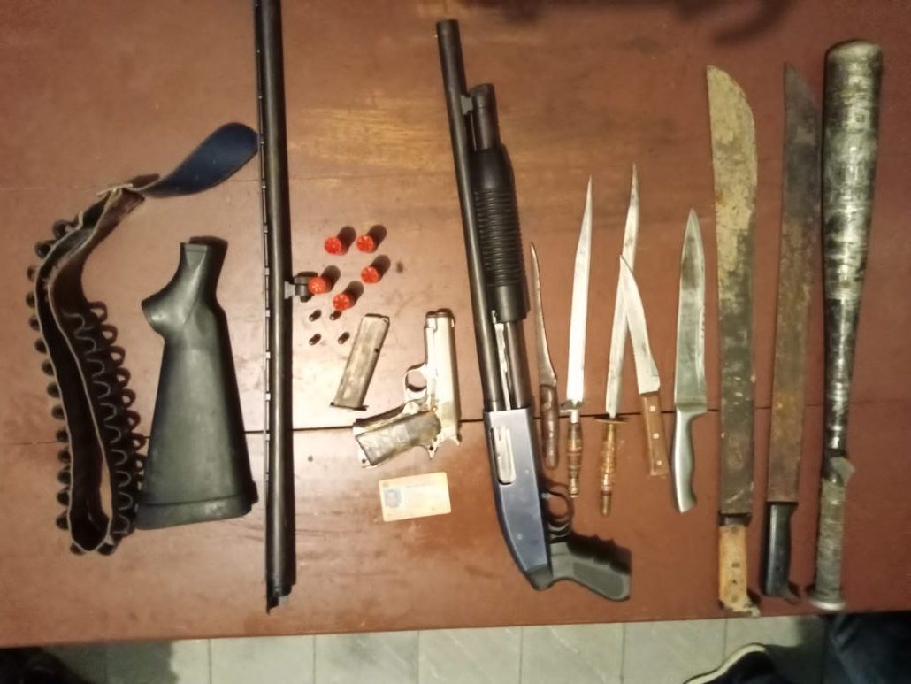 PN apresa una persona con armas de fuego ilegales en Montecristi