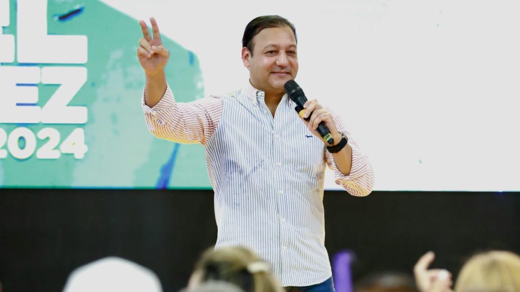 Abel Martínez proclama a Marino Collante como candidato a senador