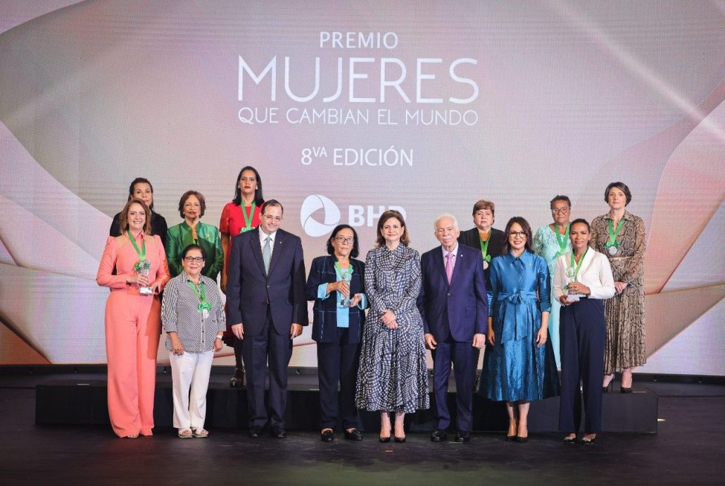 Banco BHD entrega Premio Mujeres que Cambian el Mundo