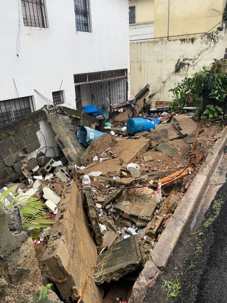 A seis días de inundaciones, la angustia reina entre los residentes del Residencial Gala