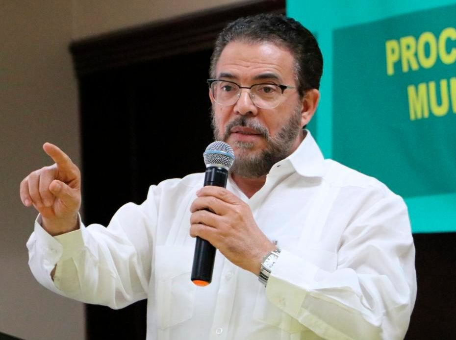 Guillermo afirma alianza del PRM y AlPaís: «Lo congresual ha sido parte de la conversación»