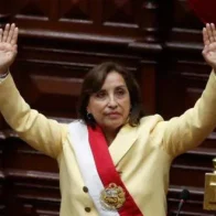 Cientos se manifiestan en Perú al cumplirse un año de Boluarte y tras la excarcelación de Fujimori - Noticias de hoy en República Dominicana | De Último Minuto