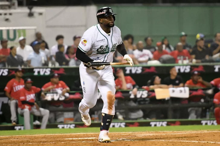 Estrellas y Tigres extienden su dominio en la postemporada del béisbol dominicano