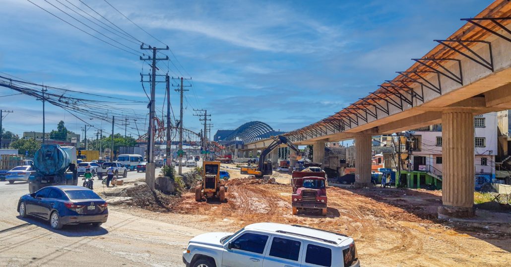 INTRANT informa habrán interrupciones en la Autopista Duarte km 13 por construcción del Metro