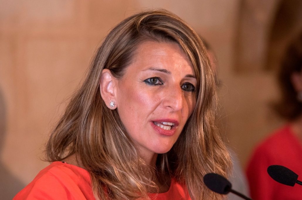 La vicepresidenta segunda de Gobierno español pide parar la 