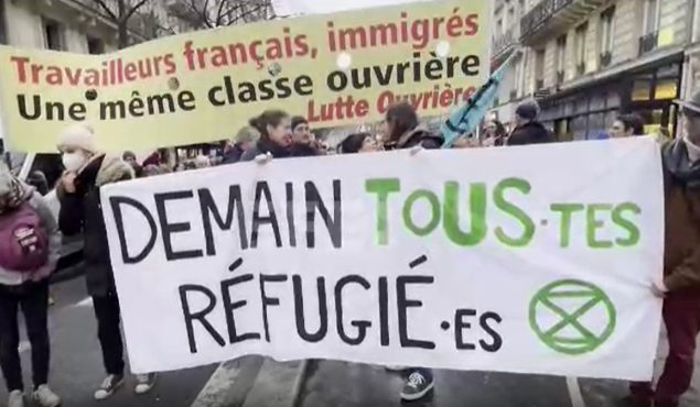 Los sin papeles protestan en París contra la nueva ley de inmigración