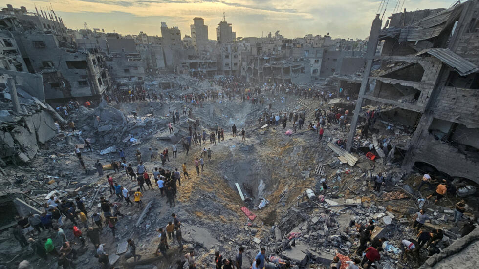 Al menos 100 personas muertas por nuevos bombardeos israelíes